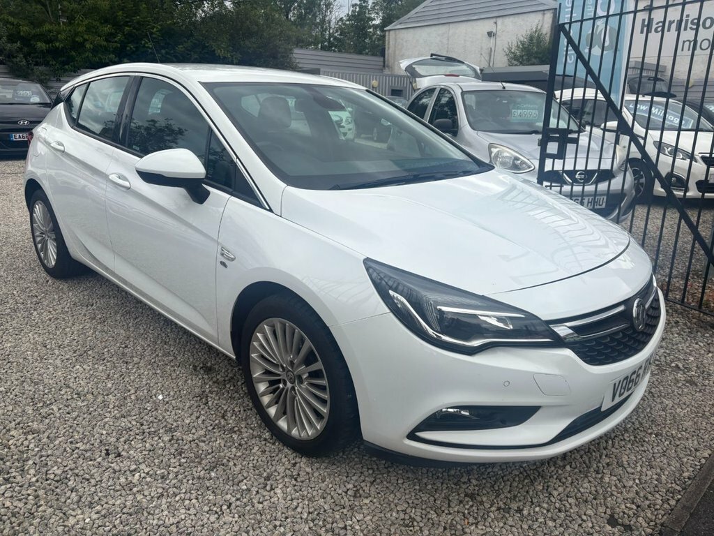 Vauxhall Astra 1.6L Elite VO66RYJ White