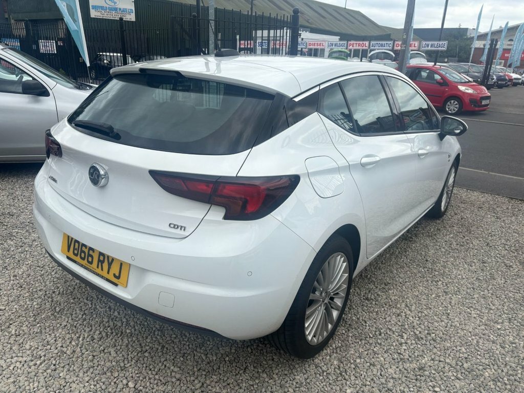 Vauxhall Astra 1.6L Elite VO66RYJ White #6