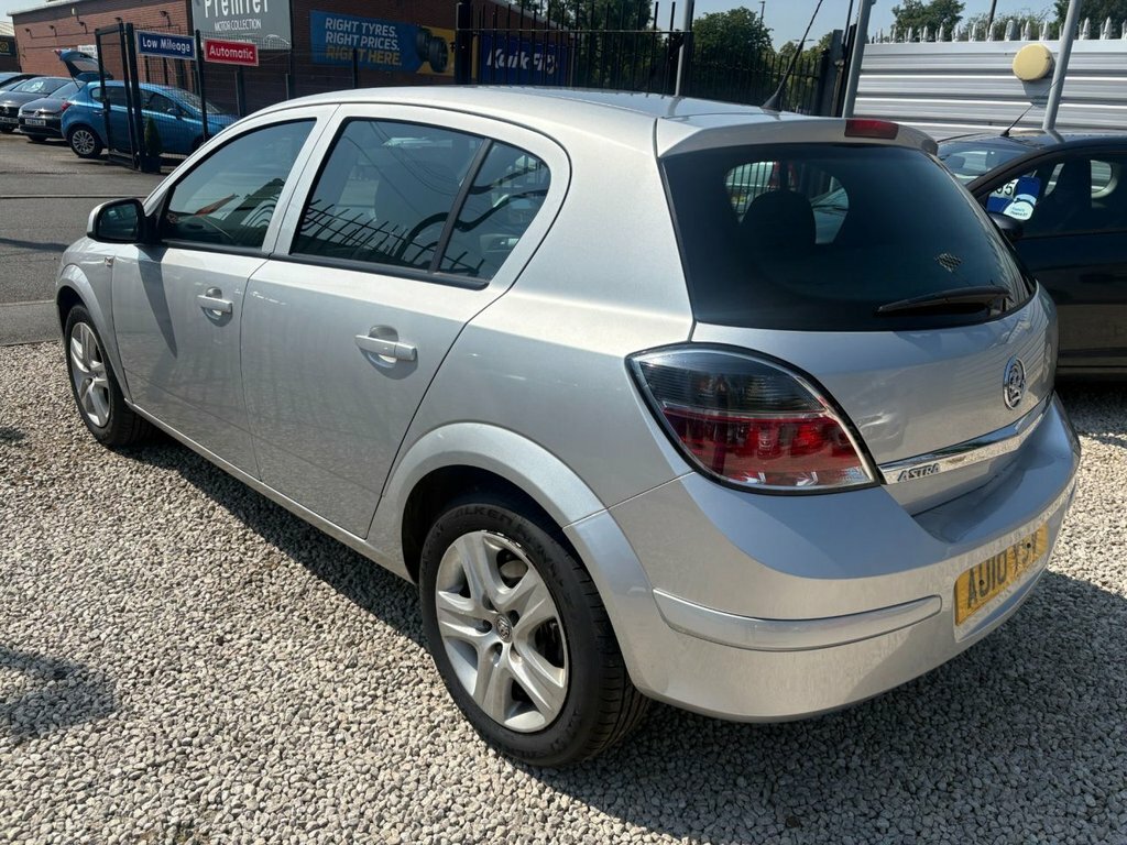 Vauxhall Astra 1.6L Active Plus Silver #4