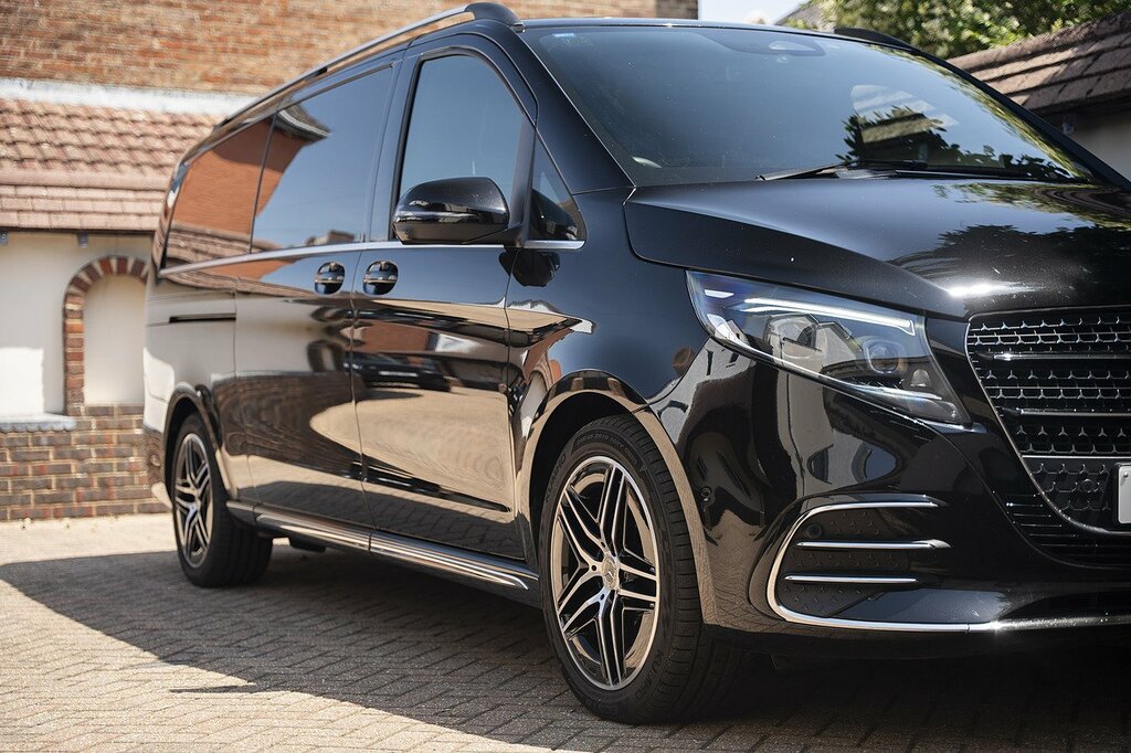 Mercedes-Benz V Class V220 D Amg Line 9G-tronic Extra Long Black #14