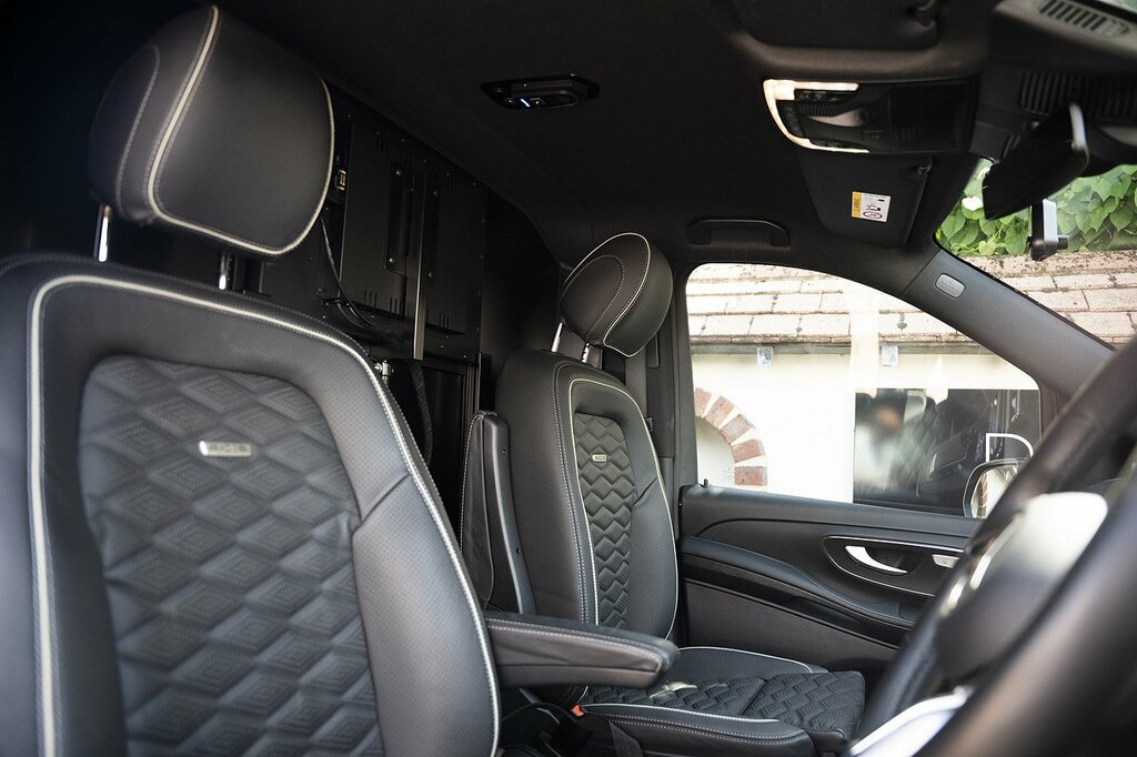Mercedes-Benz V Class V220 D Amg Line 9G-tronic Extra Long Black #11