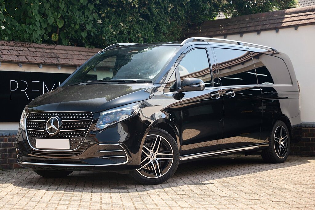 Mercedes-Benz V Class V220d Amg Line Black