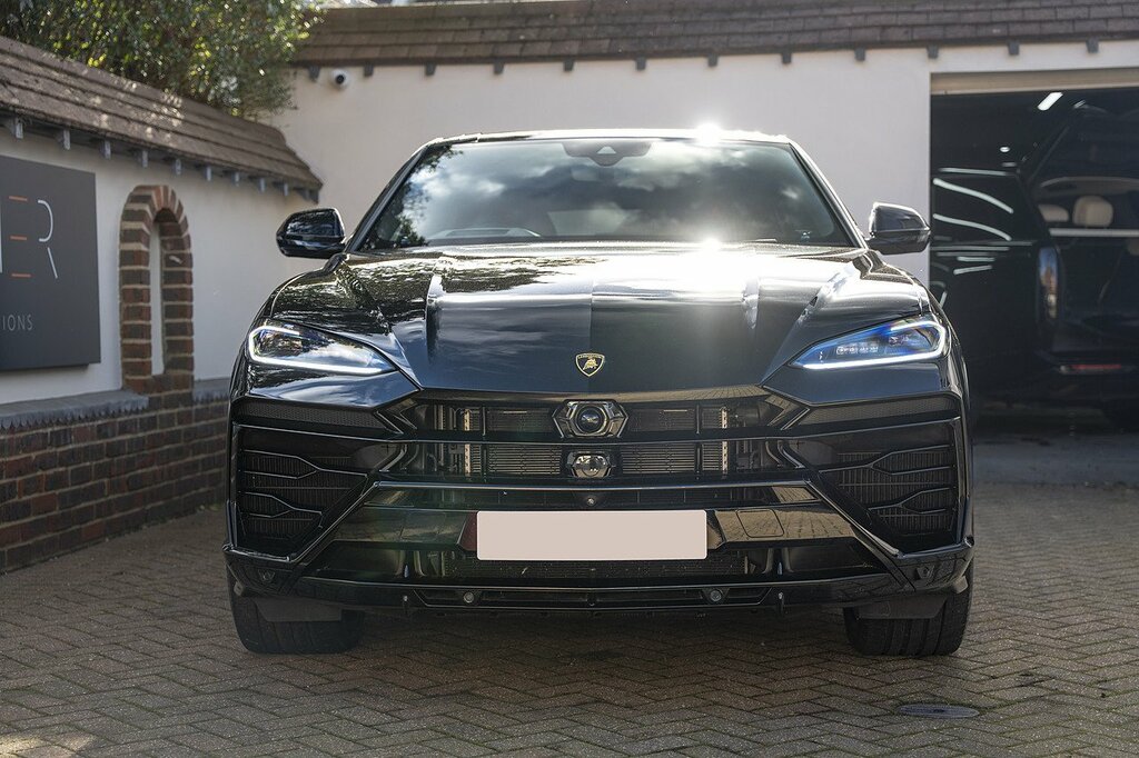 Lamborghini Urus V8 Biturbo Se Black #2