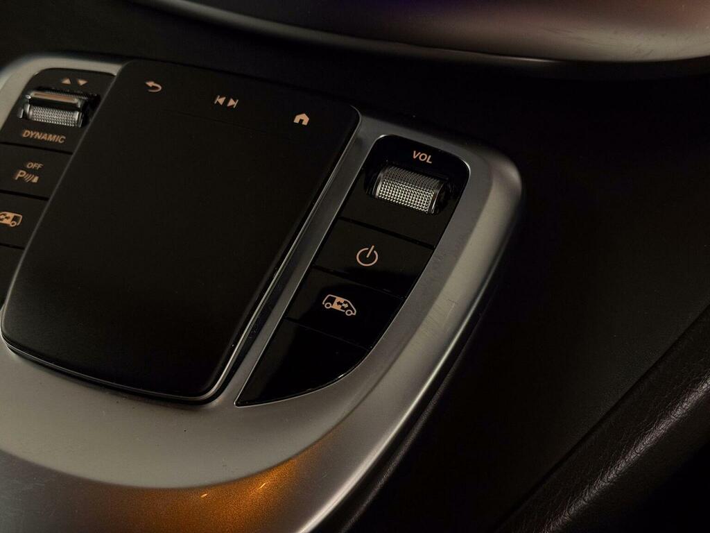Mercedes-Benz V Class Vip Class Black #32