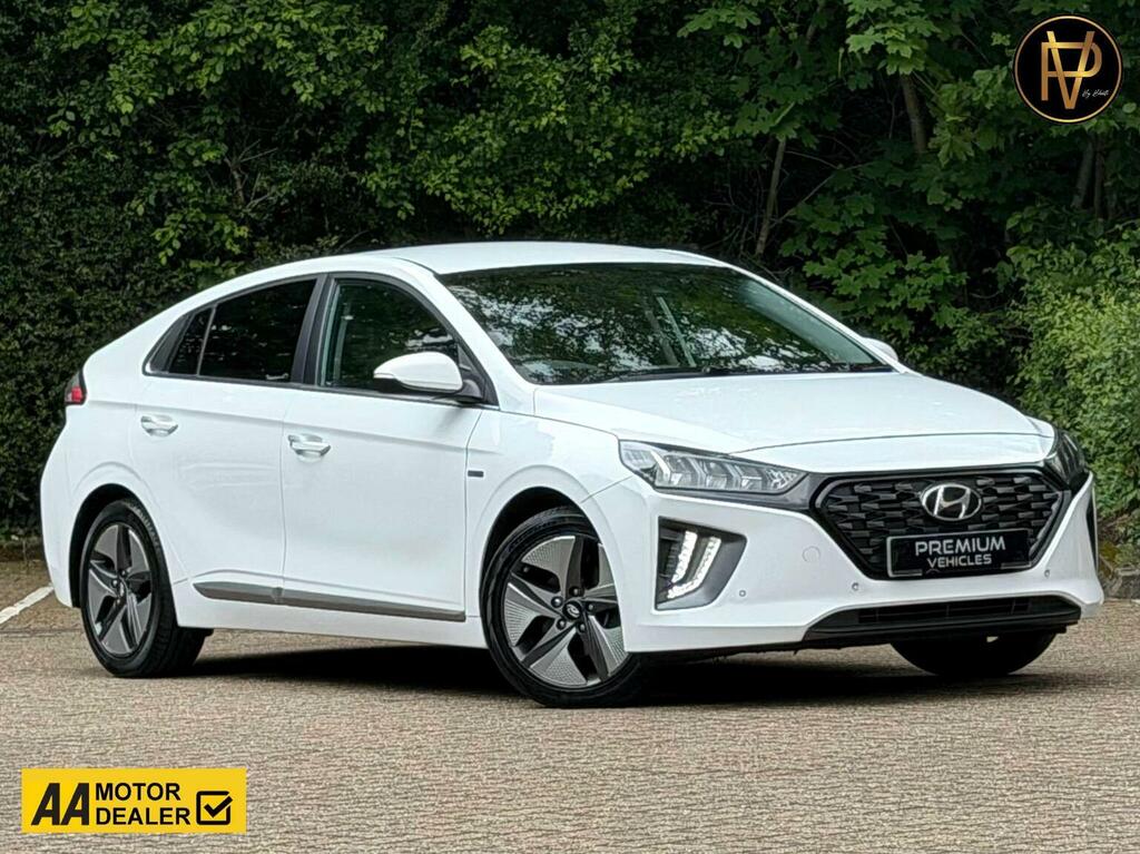 Hyundai Ioniq Hatchback 1.6 H-gdi Premium Se Dct Euro 6 Ss White
