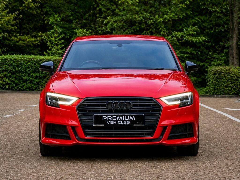 Audi A3 Hatchback 1.6 Tdi Black Edition Sportback S Tronic LV17UHO Red #5