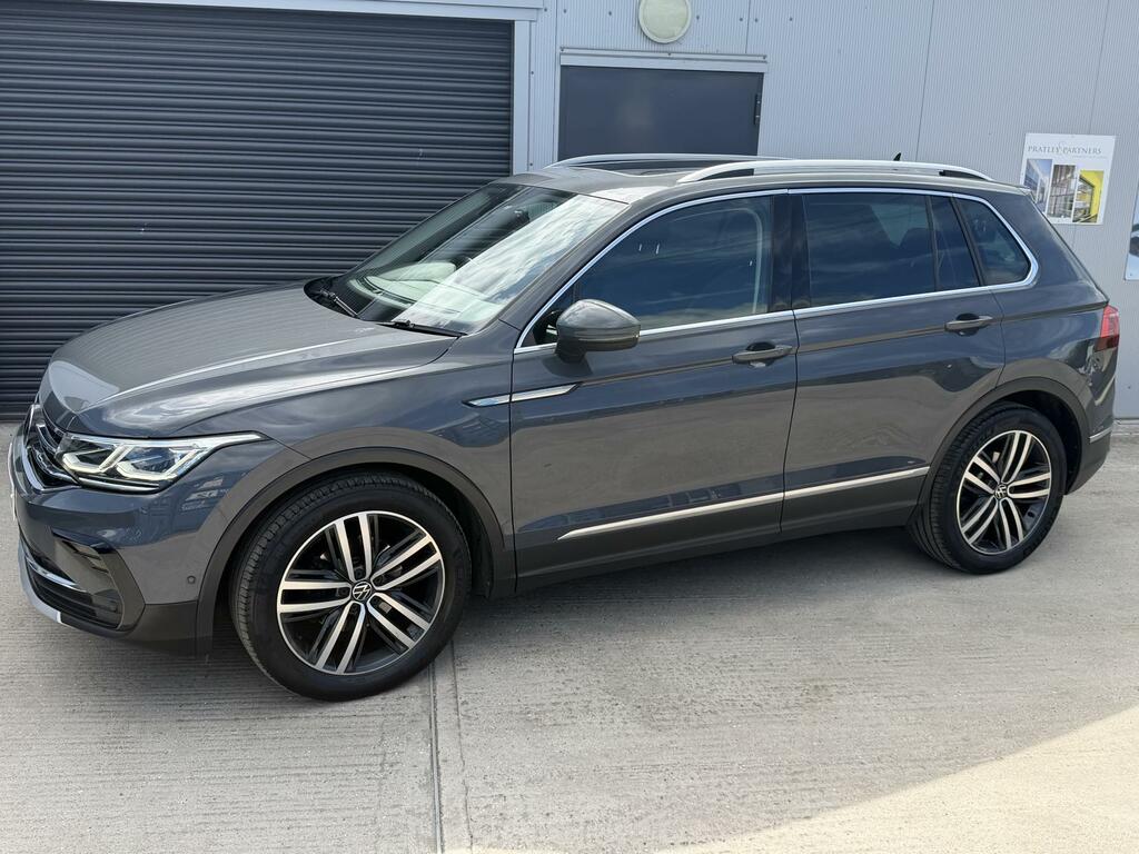 Volkswagen Tiguan Elegance Grey