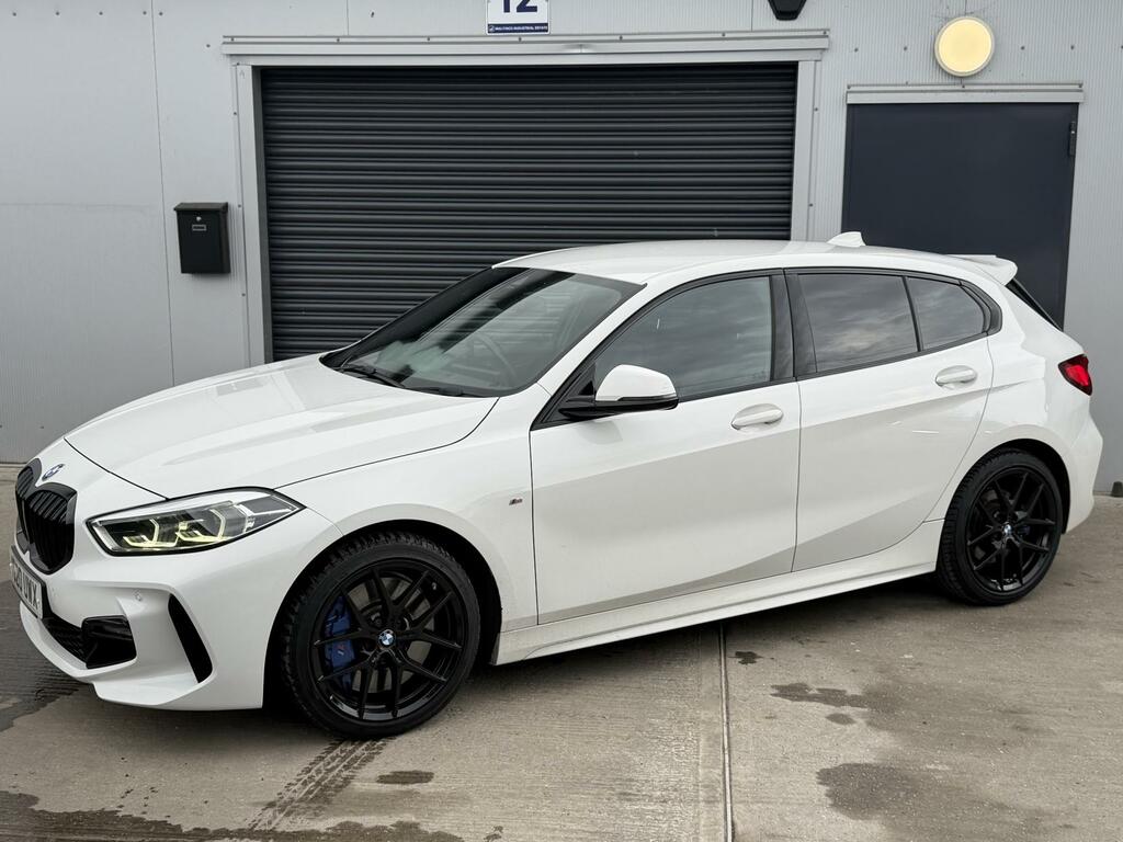 BMW 1 Series M Sport YG20UWX White #5