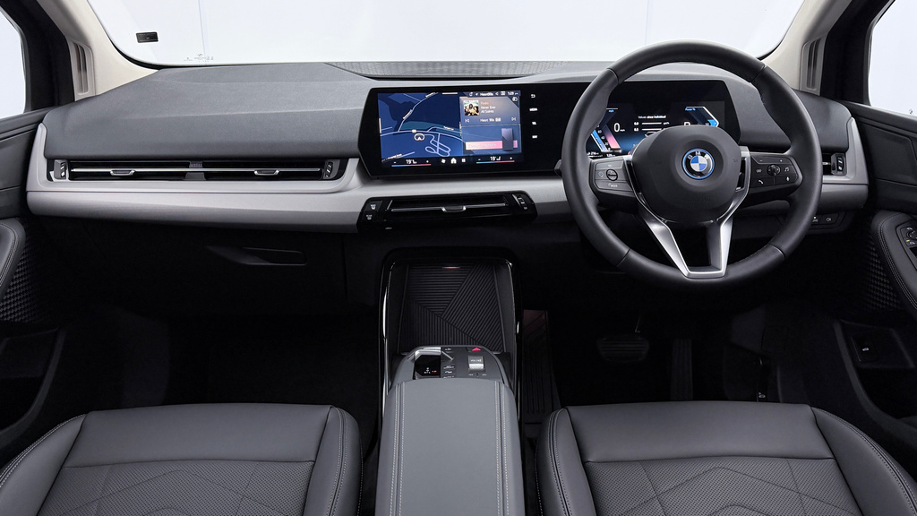 BMW 2 Series Active Tourer 225E Sport Active Tourer YH75GCY Black #4