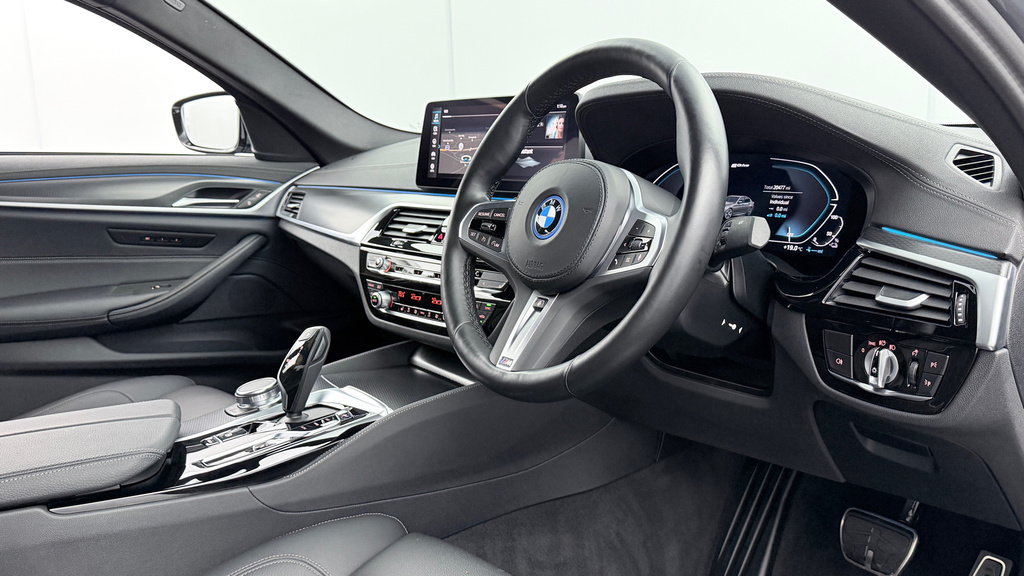 BMW 5 Series 530E M Sport Saloon KSZ4854 Grey #6