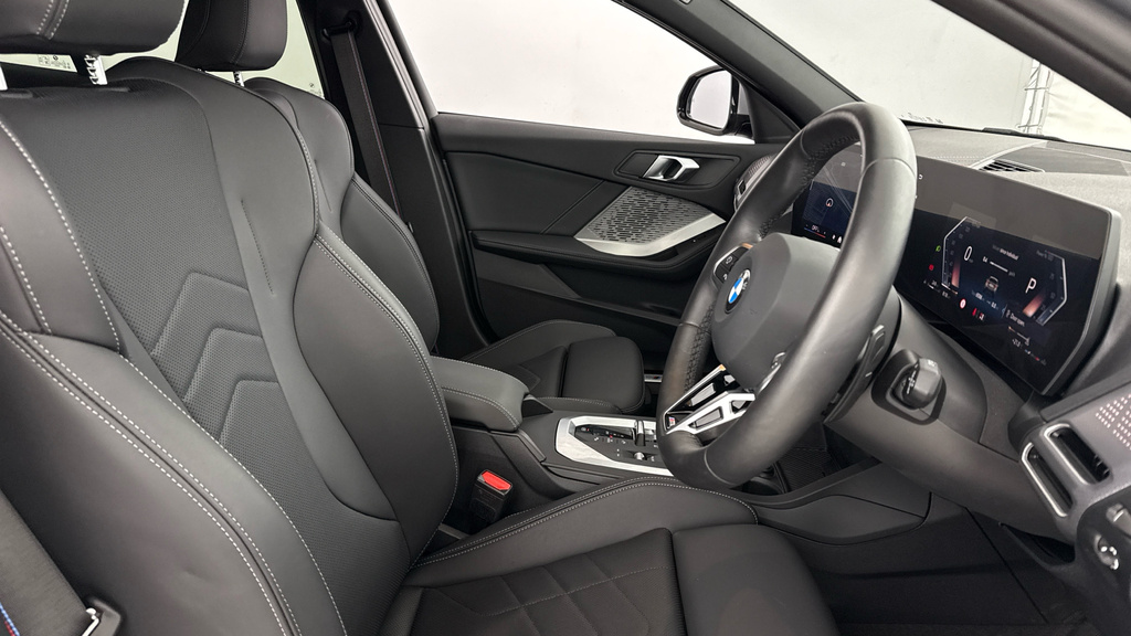 BMW 1 Series 120 M Sport Step 2026  #11