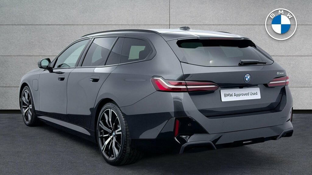 BMW 5 Series 530E M Sport Touring YC75XBO Grey #2