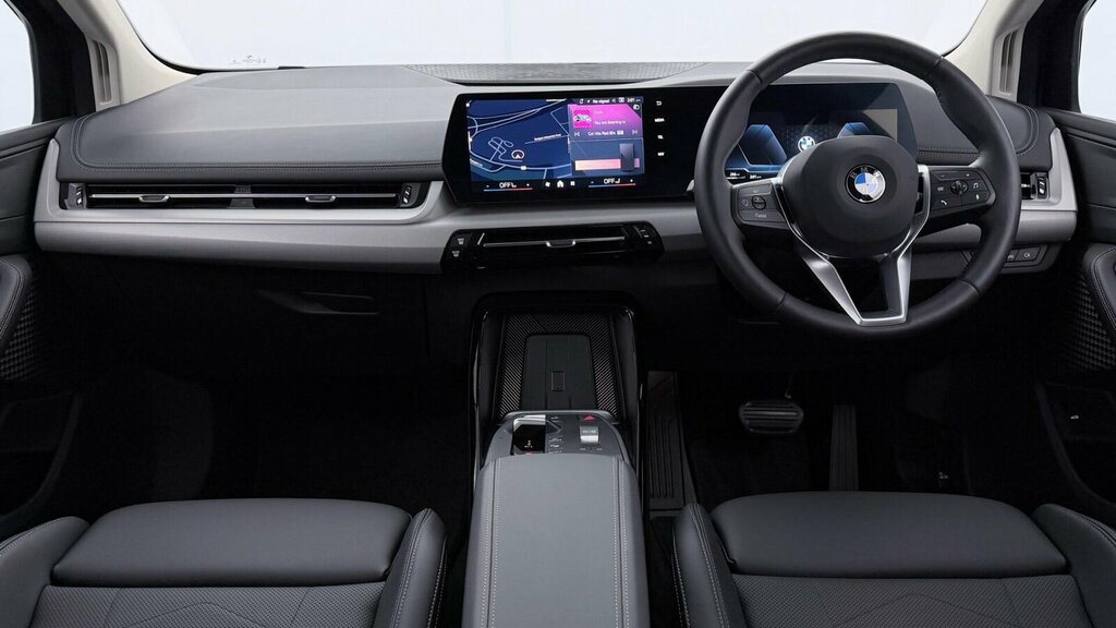 BMW 2 Series Active Tourer 220I Sport Active Tourer White #4
