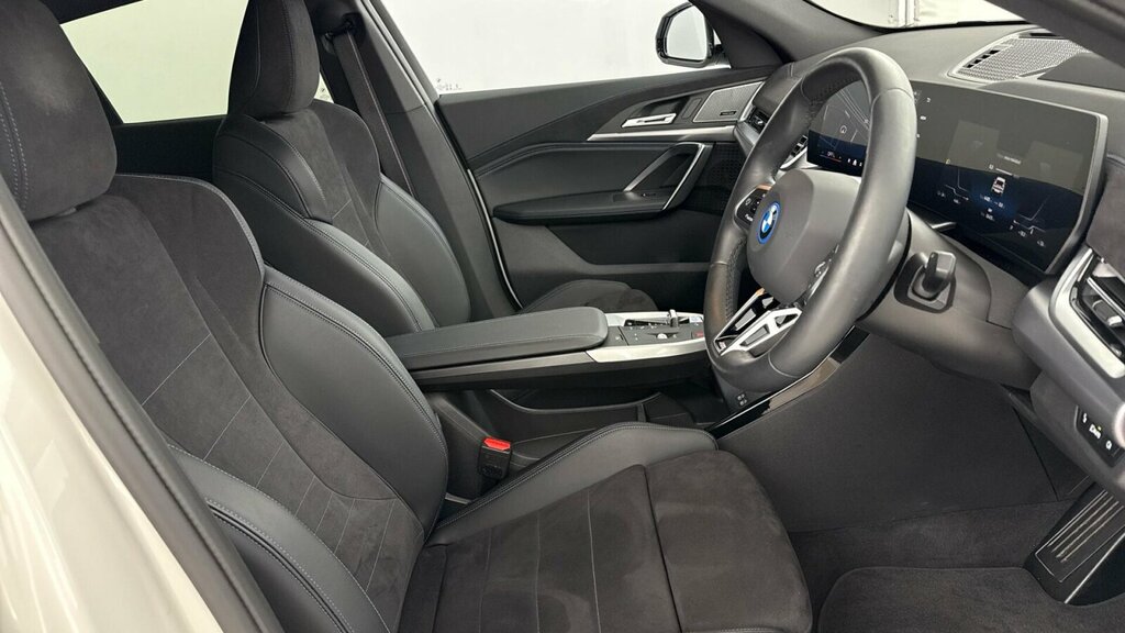 BMW iX2 Suv Black #11