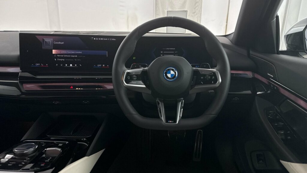 BMW 5 Series 530E M Sport Touring YF75DXB Grey #5