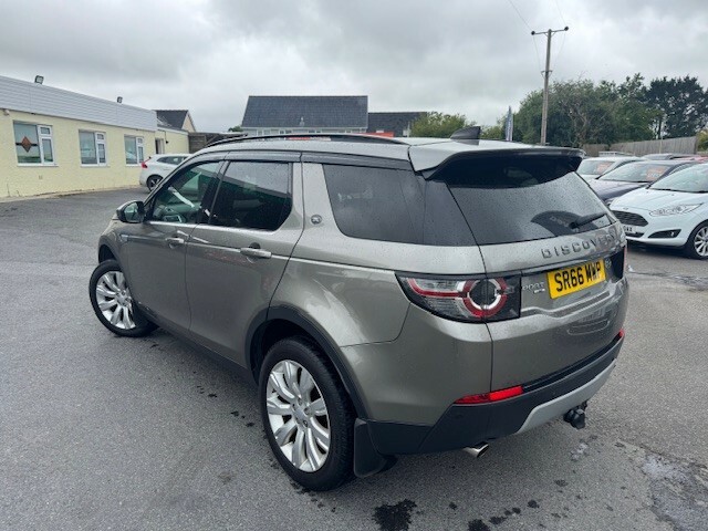 Land Rover Discovery Sport 2.0Td4 Hse 7 Seater 4X4 #2