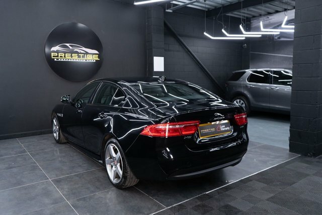 Jaguar XE 2.0D R-sport Saloon Euro 6 Ss SH19FTO Black #2