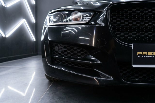 Jaguar XE 2.0 P250 R-dynamic Black Black #13