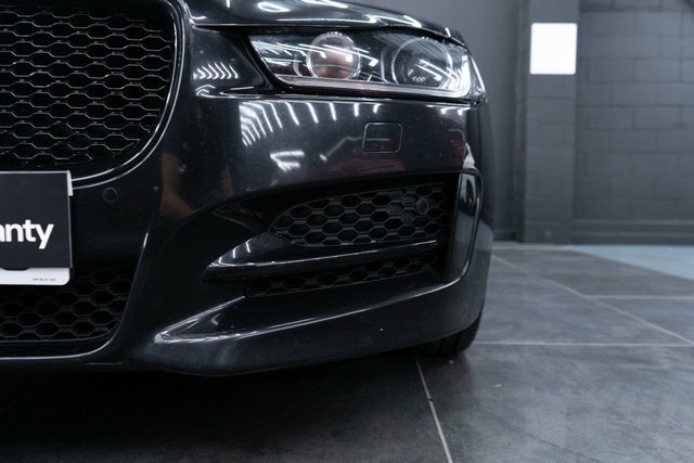 Jaguar XE 2.0 P250 R-dynamic Black Black #12
