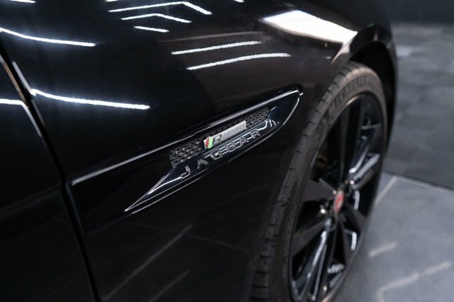 Jaguar XE 2.0 P250 R-dynamic Black Black #37