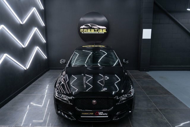 Jaguar XE 2.0 P250 R-dynamic Black Black #8