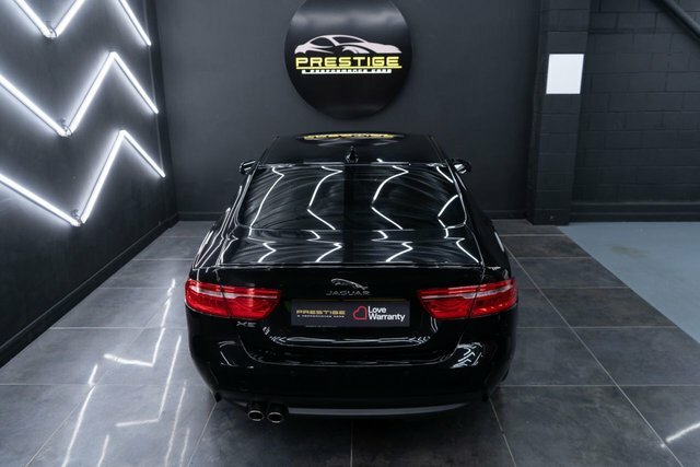 Jaguar XE 2.0 P250 R-dynamic Black Black #22