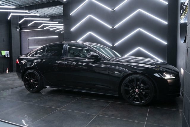 Jaguar XE 2.0 P250 R-dynamic Black Black #19