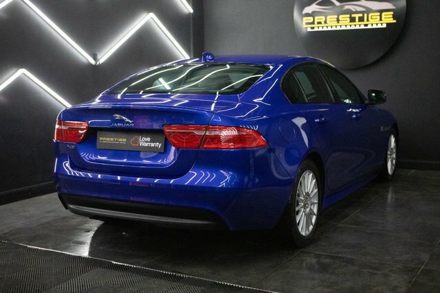 Jaguar XE 2.0 250 Se Grey #76