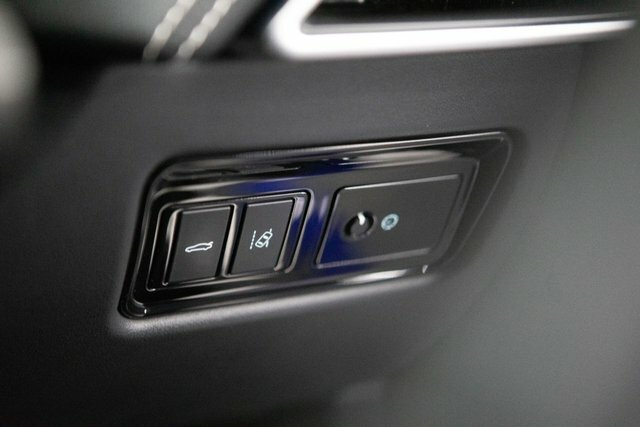 Jaguar XE 2.0 250 Se Grey #30