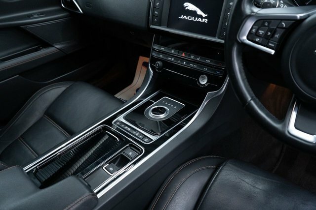 Jaguar XE D R-sport  #18