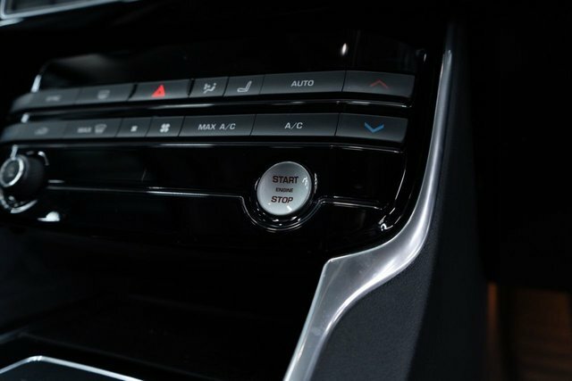 Jaguar XE D R-sport  #37