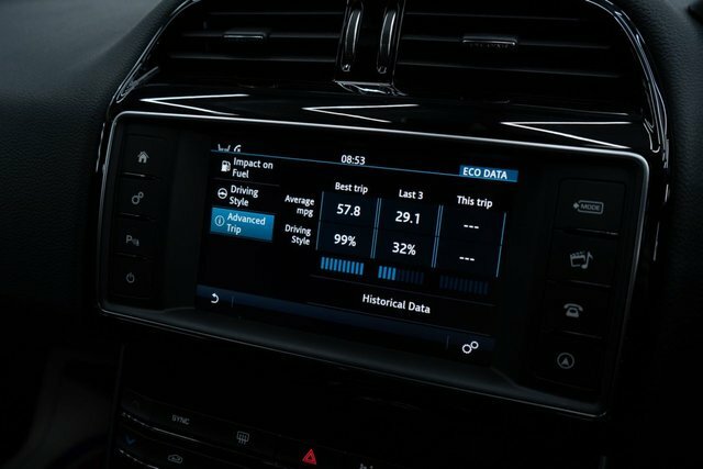 Jaguar XE D R-sport  #52
