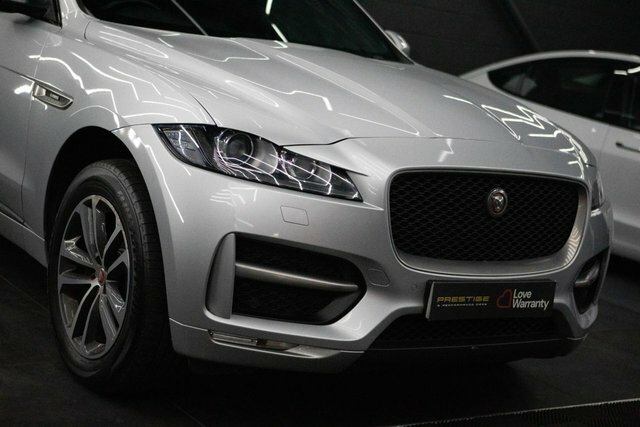 Jaguar F-Pace  Black #17