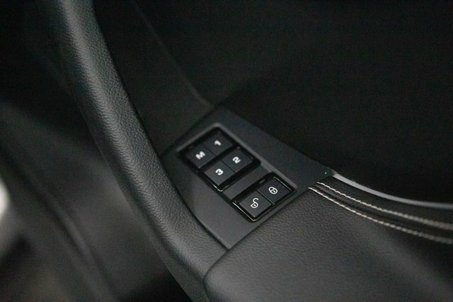 Jaguar F-Pace  Black #31
