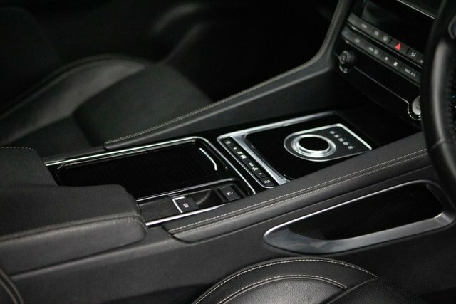 Jaguar F-Pace  Black #34