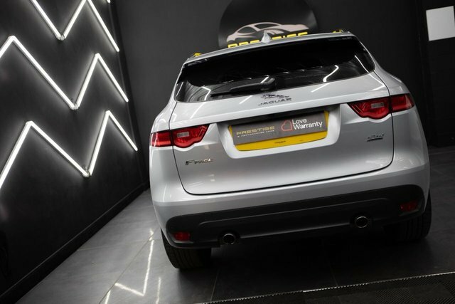 Jaguar F-Pace  Black #47
