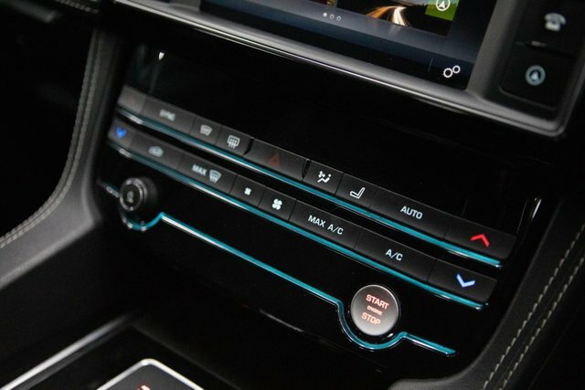 Jaguar F-Pace  Black #38