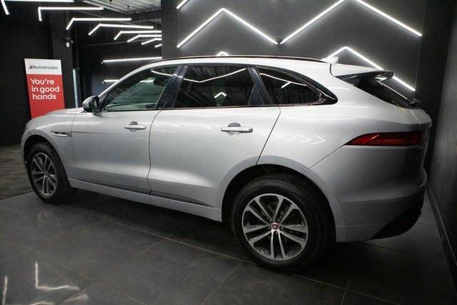 Jaguar F-Pace  Black #20