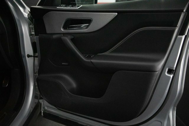 Jaguar F-Pace  Black #29