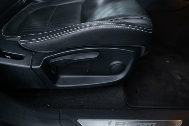 Jaguar F-Pace 3.0D V6 S Black #33