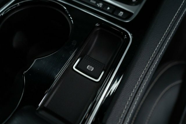 Jaguar F-Pace 3.0D V6 S Black #52
