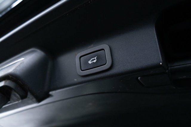 Jaguar F-Pace 3.0D V6 S Black #94