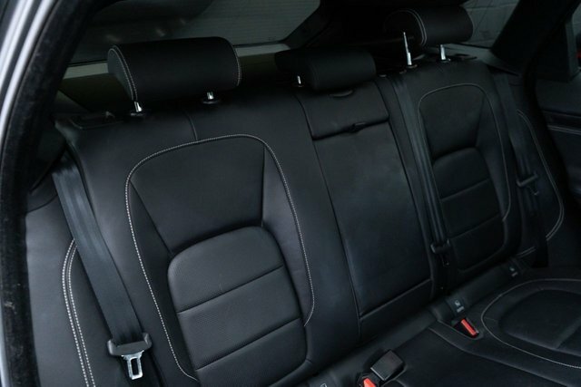 Jaguar F-Pace 3.0D V6 S Black #72
