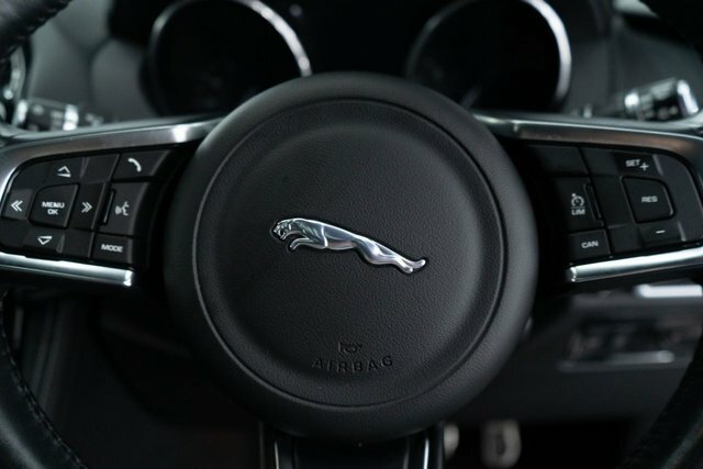 Jaguar F-Pace 3.0D V6 S Black #36