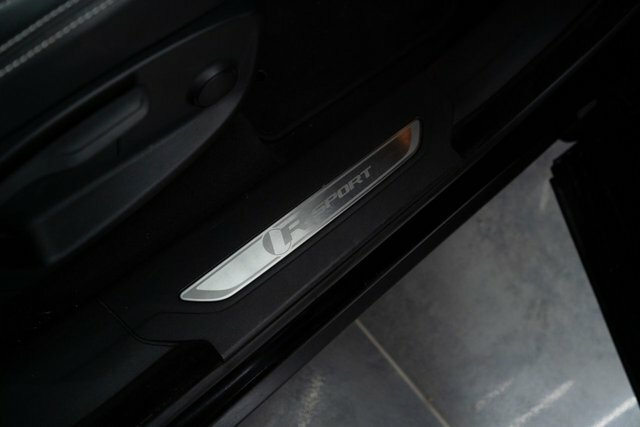 Jaguar F-Pace 3.0D V6 S Black #34