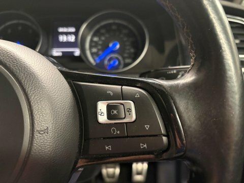 Volkswagen Golf Gtd Black #16