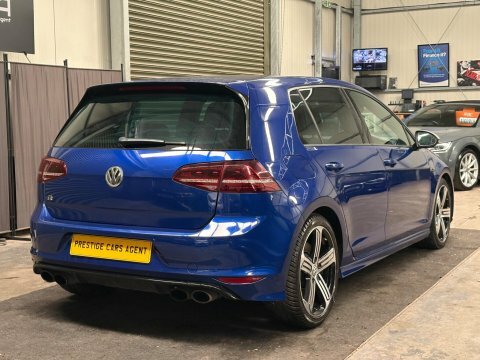 Volkswagen Golf Gtd Black #6
