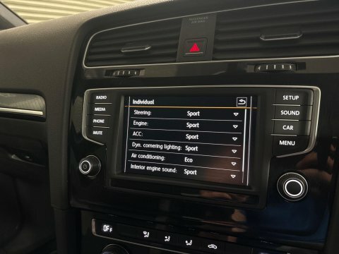 Volkswagen Golf Gtd Black #36