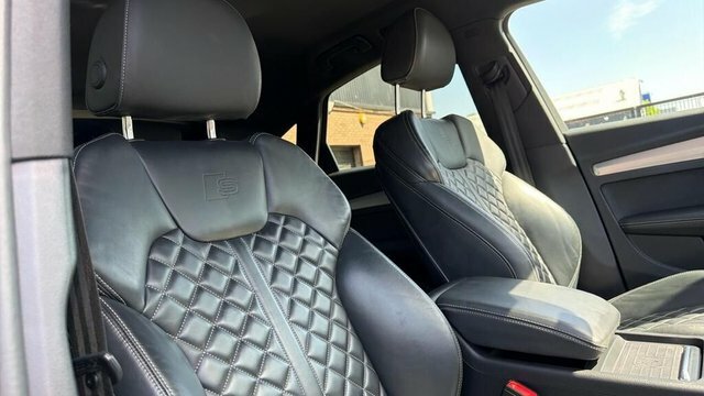 Audi Q5 Tfsie 55 Competition Suv Black #6