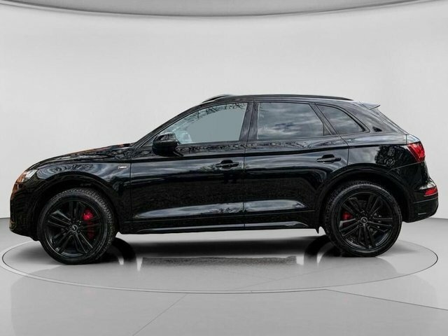 Audi Q5 Tfsie 55 Competition Suv Black #2